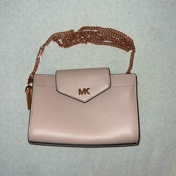 Michael Kors Blush, Rose Gold Chain Crossbody Handbag - Picture 1 of 4